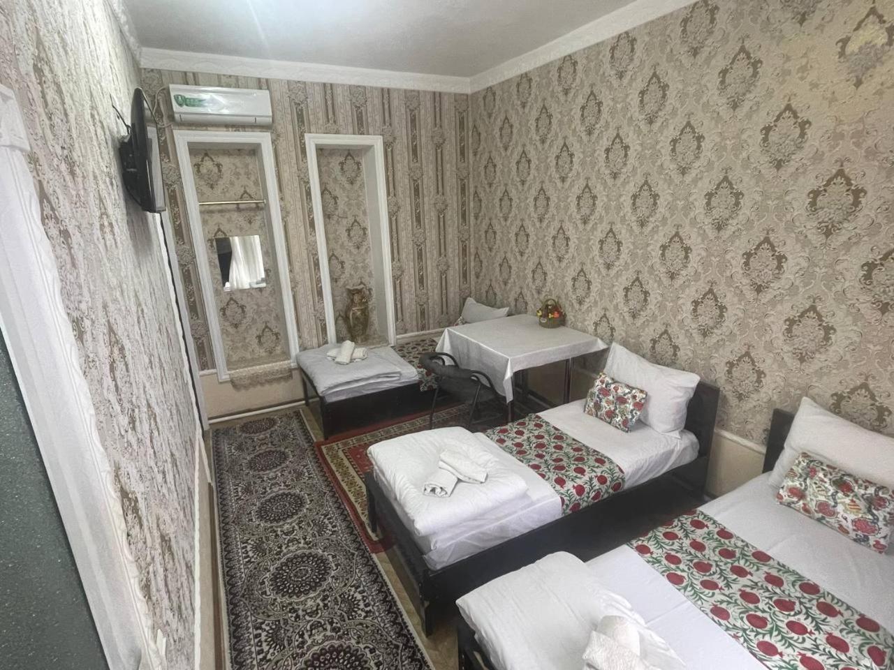 Madina-Mehribon Hotel Бухара Стая снимка